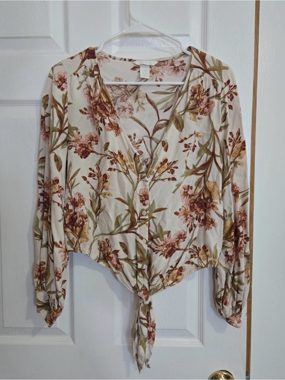 H&M floral tie-front cropped blouse